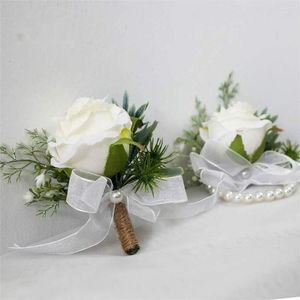 Flores decorativas Rosa de rosa blanca para hombres Band de pulsera Boutonniere Boda Flower Prom traje de decoración Accesorios