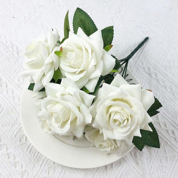 Fleurs décoratives Blanc Velours Artificielle Rose Bouquets Décors À La Maison Simulation Flanelle Soie Faux Mariage Salon Décoration
