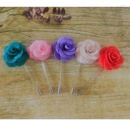 Fleurs décoratives en gros 100 pièces homme marié boutonnière tissu Rose fleur hommes boutonnière fête de mariage costume de bal Corsage broche broche