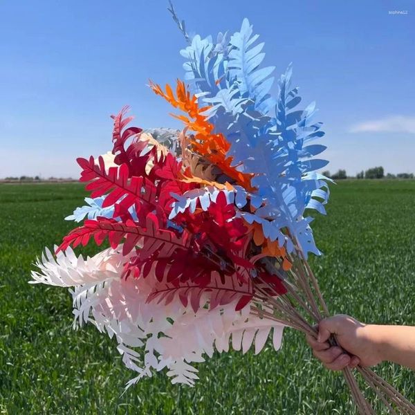 Flores decorativas Mayorista Planta simulada Eucalipto Hojas Decoración del hogar Animilla de ramo de boda falsa accesorios
