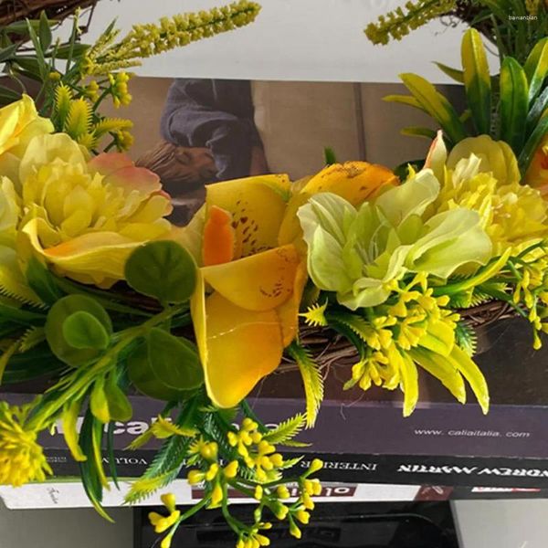 Decoración de flores decorativas decoración de la corona de primavera realista flores artificiales con diseño de ratán natural muro o ventana de simulación de color rico para un