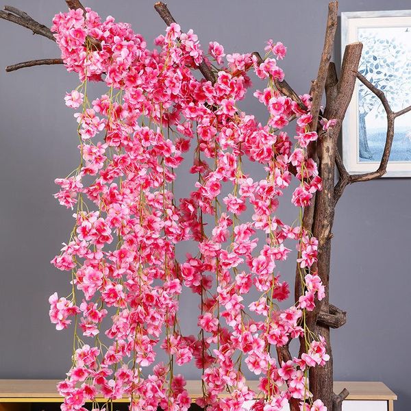 Couronnes de fleurs décoratives 1.8M soie fleur de cerisier vigne Lvy Sakura maison fête rotin fleur tenture murale guirlande pour arc de mariage