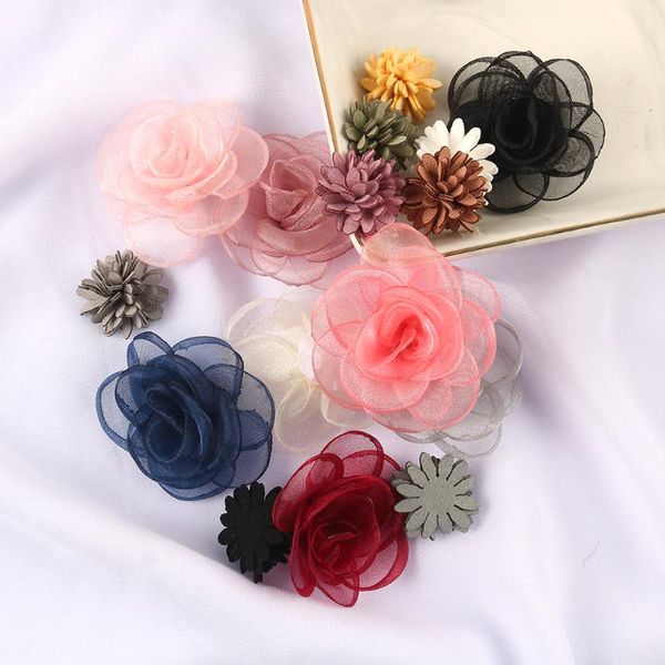 Couronnes De Fleurs Décoratives 10 Pièces De Mousseline De Soie Rose Fleur Simulation À La Main BRICOLAGE Artisanat Enfants Épingle À Cheveux Décoration Vêtements Accessoire