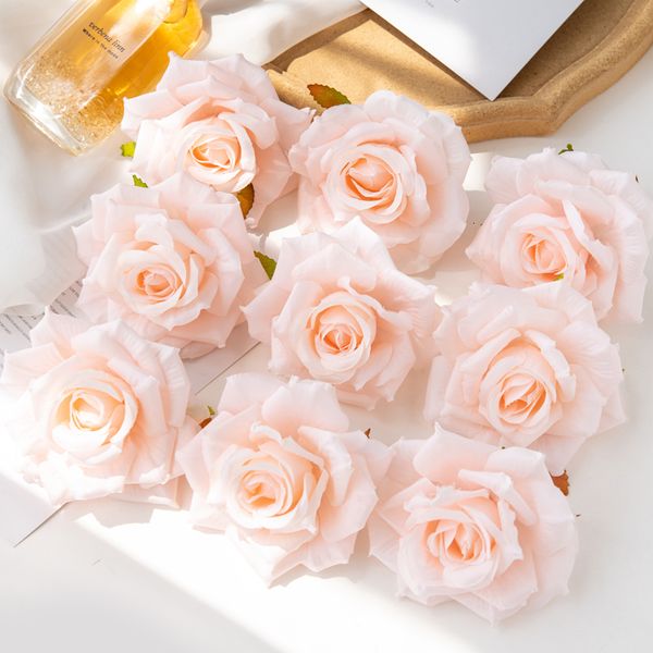 Couronnes de fleurs décoratives 100 pièces 10CM, vente en gros de fleurs artificielles pour scrapbooking, décoration de noël, maison, jardin de mariage, arc de roses, fausse tête en soie, boîte à bonbons 230828