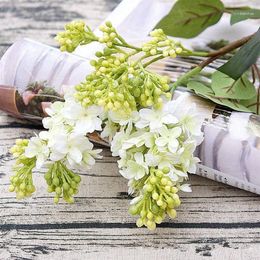 Couronnes de fleurs décoratives 4pcs / lot lilas artificiel belle flores de soie pour la maison de mariage bricolage décoration fausse fleur arrangement262m