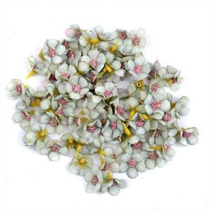 Couronnes de fleurs décoratives 50pcs 2cm multicolore mini soie artificielle marguerite tête de fleur pour couronne de mariage guirlande décoration à la main bricolage scrapbooking artisanat