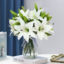 Decoratieve bloemenkransen 5 stuks 38 cm witte lelie kunstbloemen feest bruiloft bruidsboeket nep plant voor woonkamer huis tuin decoratie real touch 230828