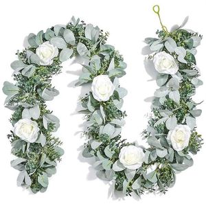 Decoratieve bloemenkransen 6 7Ft eucalyptusslinger met bloemen lammeren oor groen witte rozen nep wijnstokken voor bruiloft tafel Ma3401