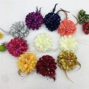 Coronas de flores decorativas Llegan Lentejuelas 3D Plumas de fieltro ABS Corona de perlas Flor artificial Decoración de Navidad Día de San Valentín Necesidad