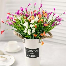 Decoratieve Bloemen Kransen Kunstmatige 25 Hoofden/Boeket Mini Calla Met Blad Kunststof Nep Lelie Waterplanten Thuis Kamer Decoratie Bloem