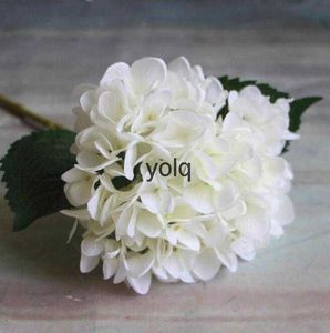 Couronnes de fleurs décoratives Fleur d'hortensia artificielle 47 cm Fausse soie Hortensias au toucher réel pour centres de table de mariage Fête à la maison GA15H24229