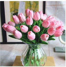 Fleurs décoratives couronnes artificielles pulips upcs 10pcs Real Touch Fake Flower Arrangement Bouquets pour la décoration de mariage à la maison Fleur de tulipe