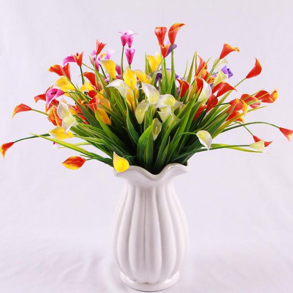 Fleurs d￩coratives couronnes belles 25 t￪tes bouquet artificiel fleur fausses plantes calla lily leaf plastique f￪te d￩sherber la chambre ￠ la maison