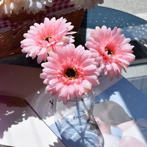 Decoratieve bloemen kransen bruid vasthoudende boeketten zonnebloem kunstmatige planten zijden daisy gerbera