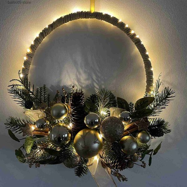 Couronnes de fleurs décoratives Couronne de Noël avec lumières LED Minuterie Porte Plantes artificielles Couronne Boules de Noël Décor Décorations de Noël Decoracin T230927