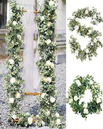 Fleurs décoratives couronnes fausses fleurs eucalyptus guirlande avec camélias décoration de vigne rose en soie artificielle suspendue