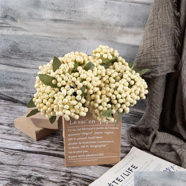 Fleurs décoratives Couronnes de fruits de fruits Branches et fabricants de baies recommandent de faux pour la décoration de maison de soie