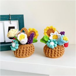 Flores decorativas Guirnaldas Mini cesta de flores hecha a mano Oficina Accesorios de decoración del hogar Ramo en maceta Madres de punto artificiales Da Dhzap