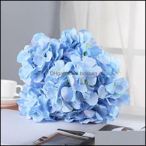 Fleurs décoratives couronnes Nouveau design artificiel de la soie d'hortensia à tête de fleur de fleur Décoration de bouquet ou de production de bricolage en toile de fond wi dhjfd