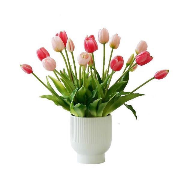 Couronnes de fleurs décoratives tulipe en silicone 3 fleurs 2 bouquet de bourgeons Real Touch haute qualité 27 couleurs Calla décoration de la maison fleur artificielle mariage INDIGO 230823