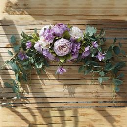 Decoratieve bloemen kransen bruiloft boog bloemen kunstmatige zijden bloemen swag floral faux groene bladeren paarse rozendeur krans voor tafel middelpunt 230313