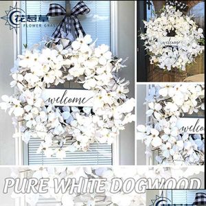 Couronnes de fleurs décoratives Logo de bienvenue Buffalo Plaid et chien blanc Couronne de printemps en bois Faro Home Door Hang T230512 Drop Delivery Ga Dhvha