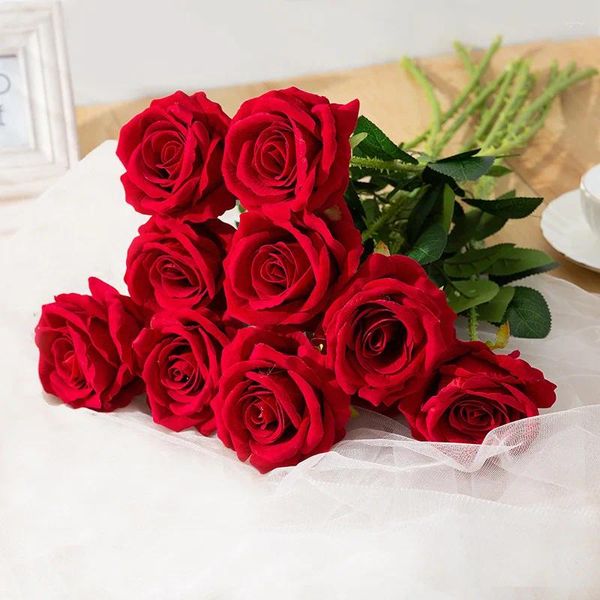 Flores decorativas Yan 5 piezas de terciopelo artificial rosa con tallo largo tacto real rosas blancas rojas para ramos de boda decoración del jarrón de la habitación del hogar