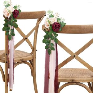 Decoratieve bloemen Yan Boho Bruiloft Stoel Bloemdecoratie Stoffige Roos Wit Rustiek Gangpad Kunstmatig Bloemen Kerk Decor Voor Ceremonie