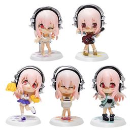 Objets décoratifs Figurines 10CM Anime Figure Super Sonico Travail Maillot de bain Costume Châssis Q Version Modèle Poupées Jouet Cadeau Recueillir Boîte Ornement PVC Matériel 230621