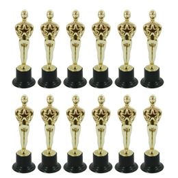 Decoratieve objecten Figurines 12pcs Oscar Statuette schimmelbeloning De winnaars prachtige trofeeën in ceremonies 230821