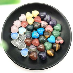 Decoratieve objecten Figurines 1 pc Natuurlijke amethist Topaz Opal Stone Mini gepolijste hartvormige kristallen stenen sieraden maken en mineralen