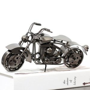 Decoratieve objecten Figurines 27 cm groot formaat motorfietsmodel ornamenten metaal handgemaakte ijzermotorstudie Studie Kantoor Huisraam Decoratie