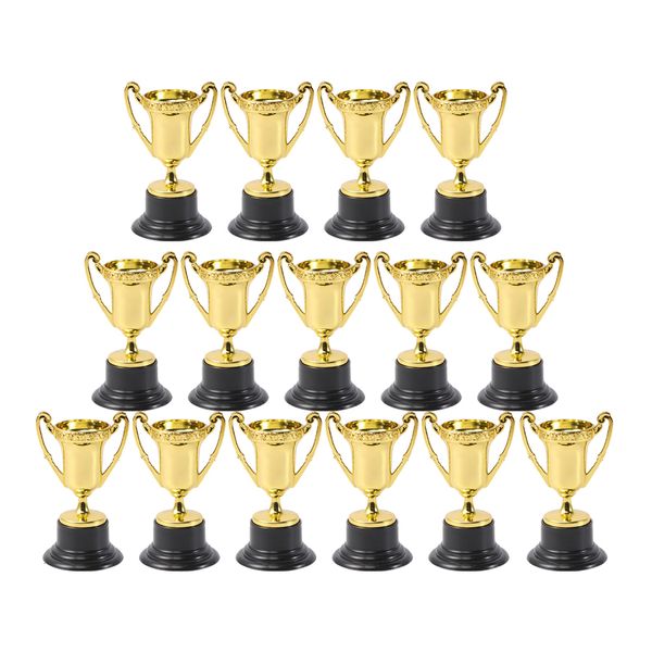 Objets décoratifs Figurines 30pcs Golden Mini Award Trophy Prix de récompense en plastique Enfants Cadeau Jouets Décor Trophées Petit avec Base 221124