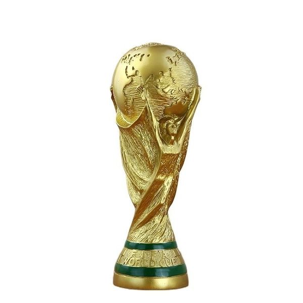 Objets décoratifs Figurines 36CM Football Trophées Résine Dorée Euro Coupe Mascotte Trophées Champion Award Souvenir pour Cadeau Décoration de La Maison 221019