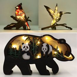 Decoratieve objecten Figurines 3D gesneden hol houten dieren standbeeld ambachten met LED -licht katvlinder miniaturen dieren dieren in het wild sculptuur decor 230522