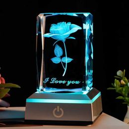 Objets décoratifs Figurines 3d Rose Crystal LED Colorful Night Light Birthday Christmas Valentines Day Anniversary Gift For Girlfriend Wife and Mother H240522