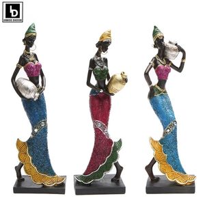 Decoratieve objecten beeldjes Afrikaans nationaal kostuum Vrouwen Meisjes Standbeeld Scupture Bureauornamenten Woonkamer Home Decor Decoratie Accessoires 231130