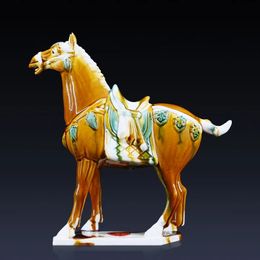 Objets décoratifs figurines anciens chinois statue de cheval archaïsé Céramique Horse Charger Sculpture Replique Ornement Ornement Decor Craft Decor 231218