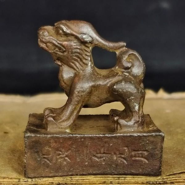 Objets décoratifs Figurines Antique Petit Antique Chinois Bronze Animal Licorne Kylin Qilin Statue Mascotte Salle Décoration Maison Accessoires Cadeau 230726