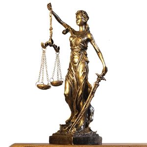 Objets décoratifs Figurines Aqumotic Grèce Justitia Justice Fair Goddess Retro Craft Home Accessoires Creative Retro Cafe Sculpture 230703