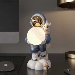 Decoratieve objecten beeldjes Astronaut die de maan vasthoudt Nachtlampje Ornament Sculptuur Woondecoratie Desktop Beeldje Accessoires Beeldjes voor interieur T24