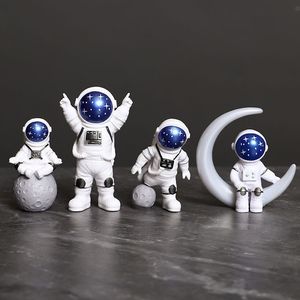 Decoratieve objecten Figurines Astronaut Ornament Spaceman Model Home Living Room Desktop Car Decorations Birthday Gift Desktop Ornament 230504