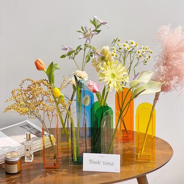 Objets décoratifs Figurines Livre Vase Transparent Acrylique Décoration Maison Creative Table Pot De Fleur Moderne Bouteille Hydroponique 230520