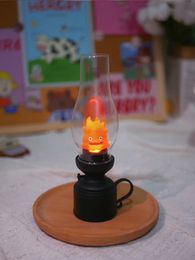 Decoratieve objecten beeldjes Casifer Nachtlampje Vlamloze kaarshouder Kerosine Kaarslicht Cartoon Anime Vlam Knop Batterij Decoratie Prop 231007