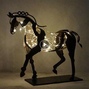 Objets décoratifs Figurines Creative Métal Tridimensionnel Ajouré Adonis cheval Sculpture Cheval Sculpture adonis Bureau Ornements Vente Directe 230729