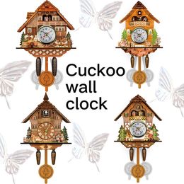 Objets décoratifs Figurines Créatif Rétro Coucou Horloge Murale Pendule En Bois Balançoire Oiseau Suspendu Temps Alarme Salon Maison Decora 230801