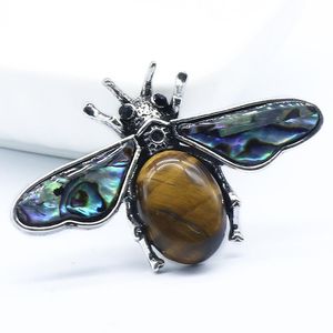 Decoratieve objecten beeldjes Crystal Agate Semi-edelsteen Small Bee legering ketting met abalone shell hanger broche natuurlijke kwarts