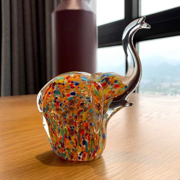 Objets décoratifs Figurines Crystal Glass Elephant Figurines Table Ornement Sculpture Pila Paper Paper Paper Fabrication Handle Art Blown Blown Home Decor T24050