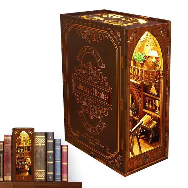 Objetos decorativos Figuras Kit de bricolaje en miniatura Rompecabezas de madera Casa de muñecas Estantería Insertar Soporte de sujetalibros con luz LED Kits de modelos de libros para 230809