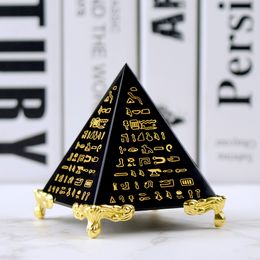 Decoratieve objecten Figurines Egypte Crystal Obsidian Pyramid Model Natural Energy Healing Feng Shui Home Decor Living Room Decoratie Paperweight 230307